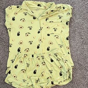 Kyte Women’s Avocado pajamas